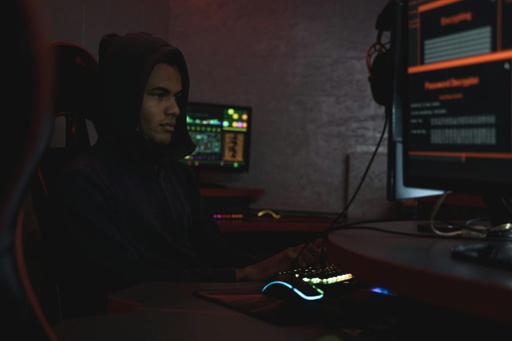 Người dùng cảnh giác trước ứng dụng hack game giả mạo trên điện thoại